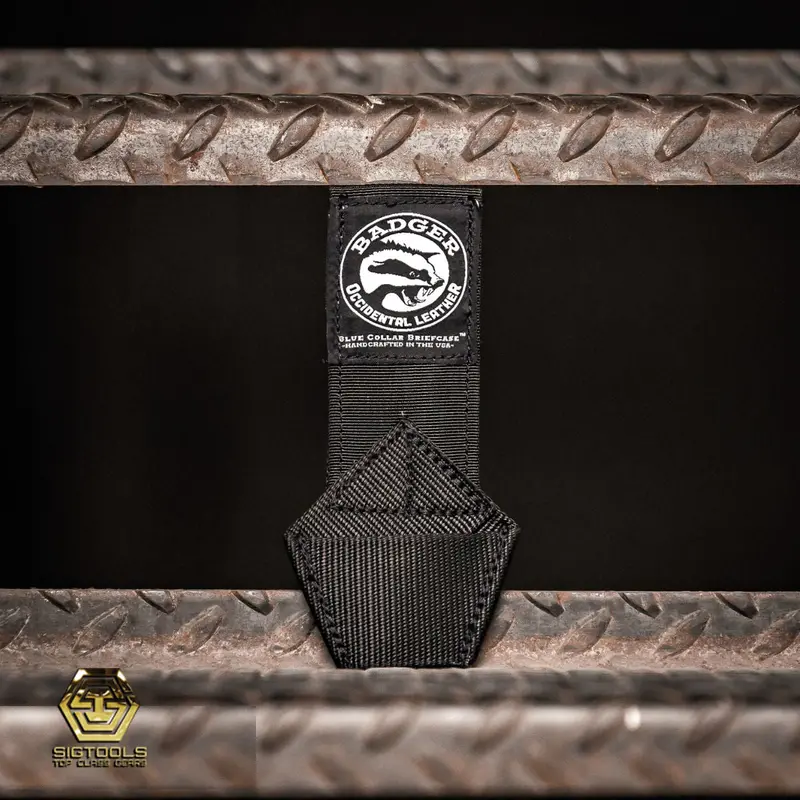 Badger Gun Loop – Durable Belt-Mounted Firearm Carrier 1