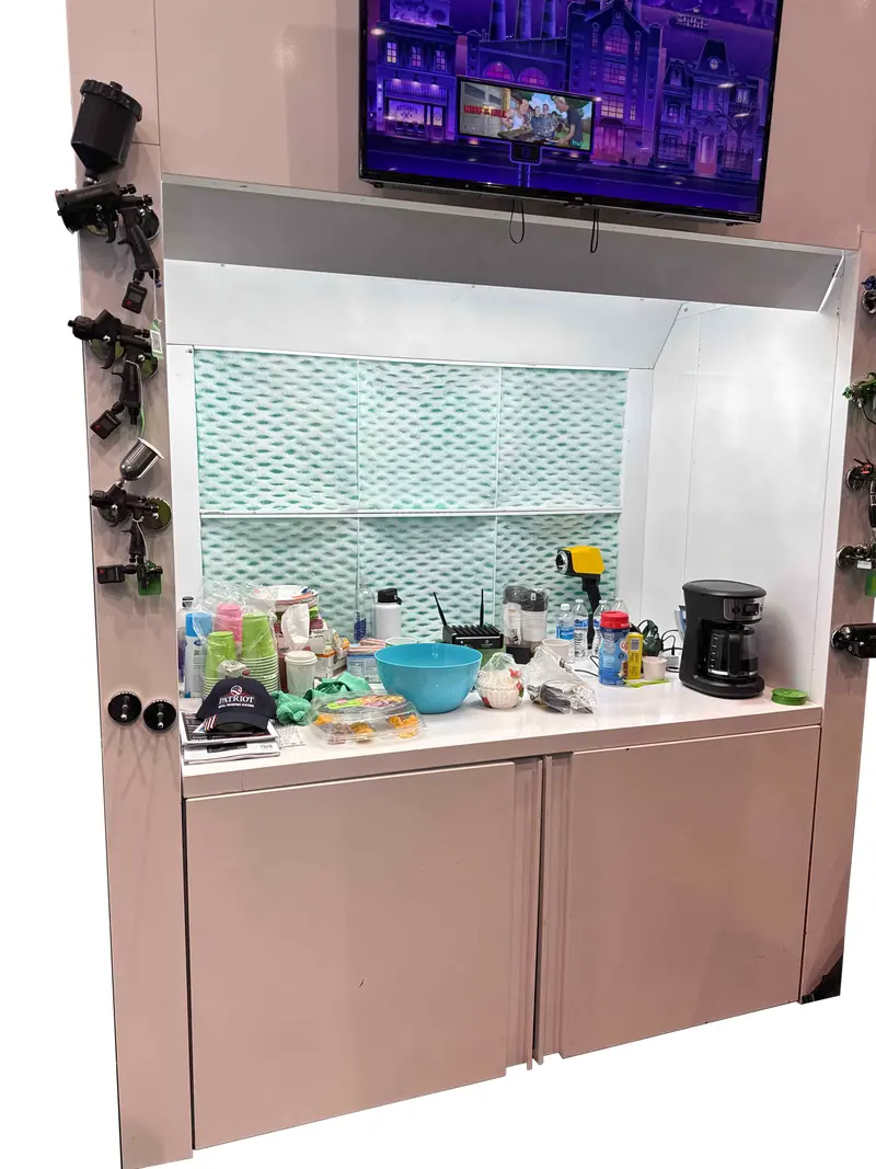 Compact Open-Face Paint Booth With Integrated Work Table 1