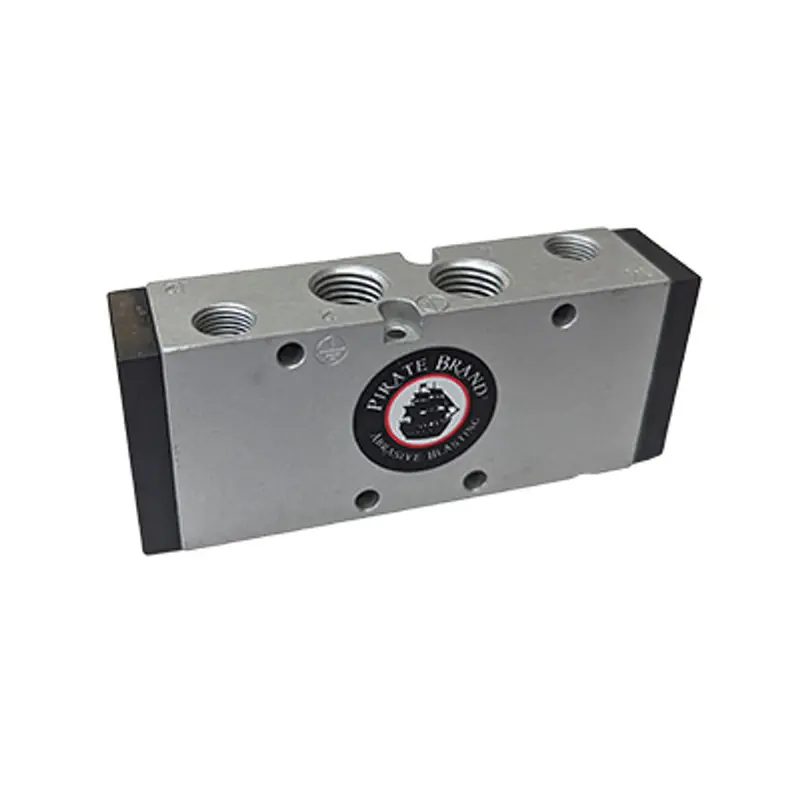 Pirate Brand Pneumatic 4-Way Pilot Valve – Graco-Compatible 1