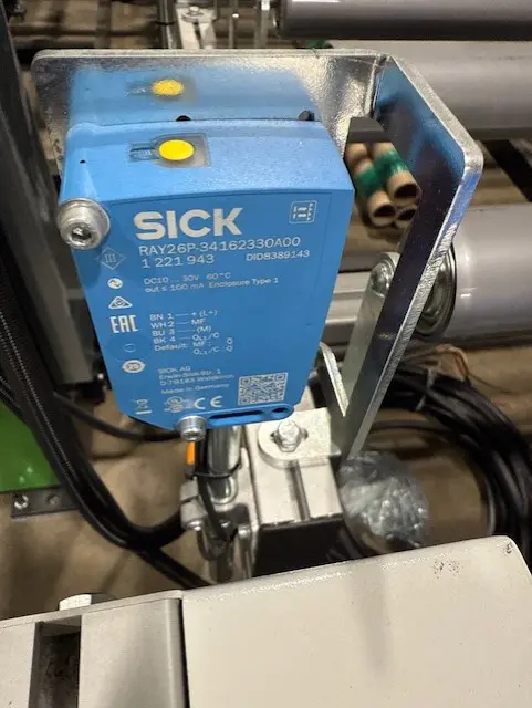 Total Flatline Sick Photoelectric Sensor – Compact Linear Detection 1